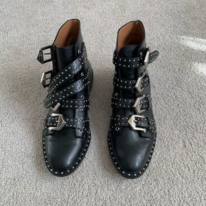 Studded buckle boot